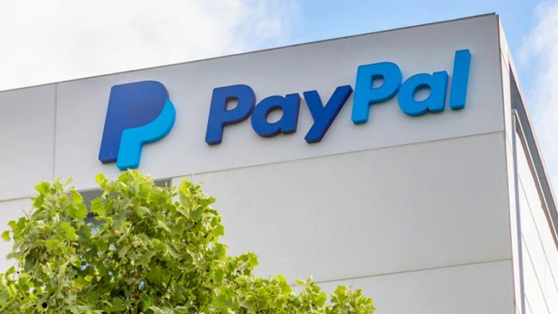 PayPal lanza servicios de comercio con IA