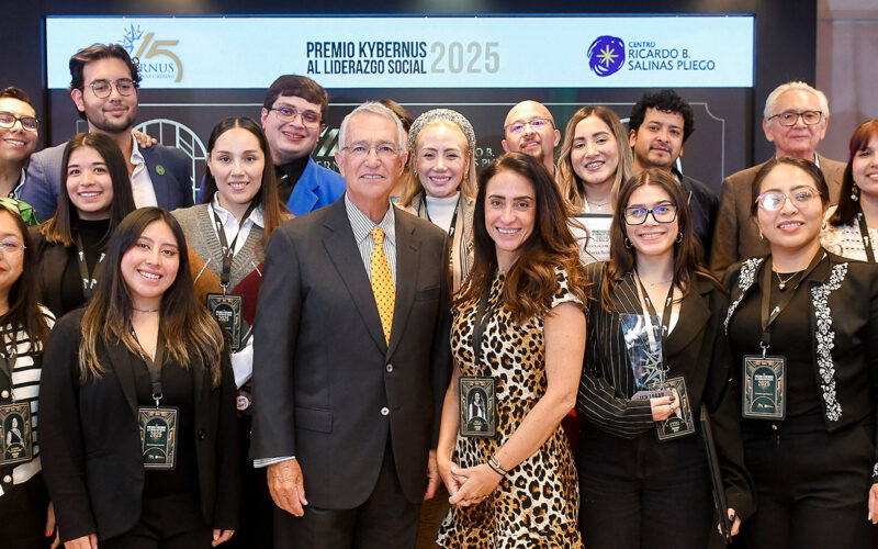 Liderazgo que Transforma: Entregan el Premio Kybernus 2025 en México