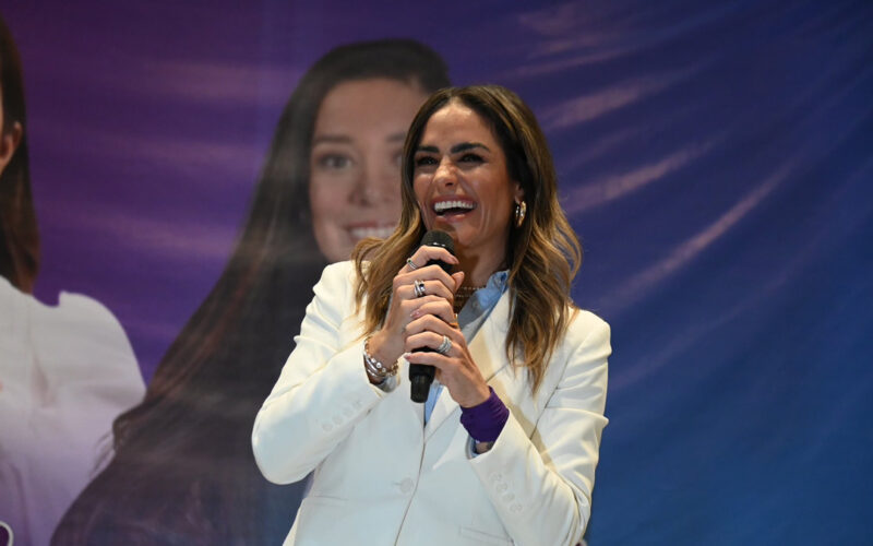 Panistas de CDMX le arman a Alessandra Rojo pleito para desgastarla