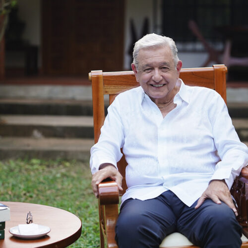 Segunda reaparición de AMLO, el fracaso; pasa la charola para Cuba