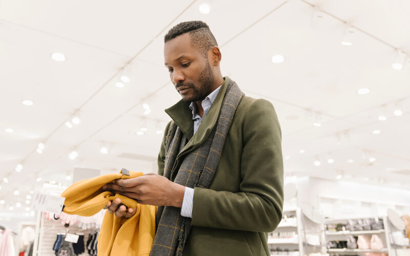 Personalización y nuevos modelos de negocio ante la piratería en el retail de lujo