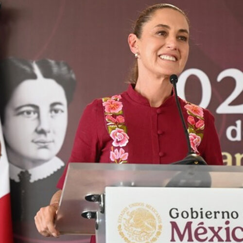 Sheinbaum se pone en modo “no me toquen a AMLO”; lo defiende más que a la soberanía