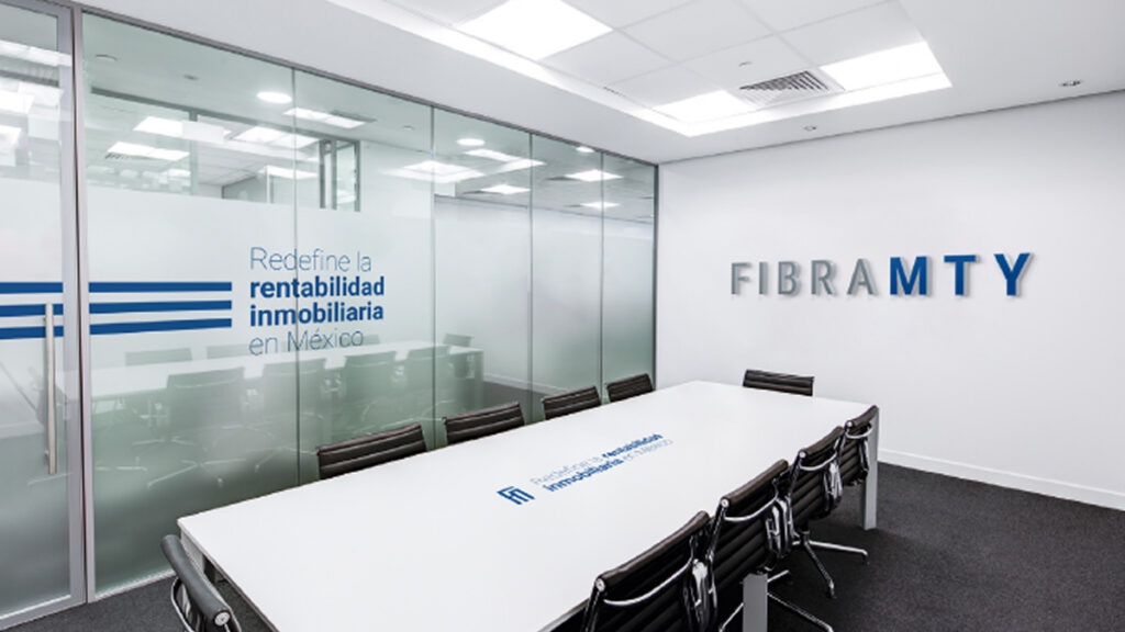Fitch Ratings eleva a Positiva la Perspectiva de Fibra MTY