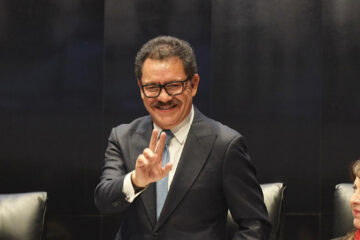 Ignacio Mier y Oscar Cantón con “golpes de pecho” acusan a Maru Campos de “traición a la Patria”