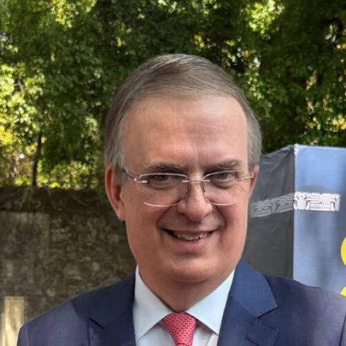 Ebrard impulsa a Nieto por Querétaro