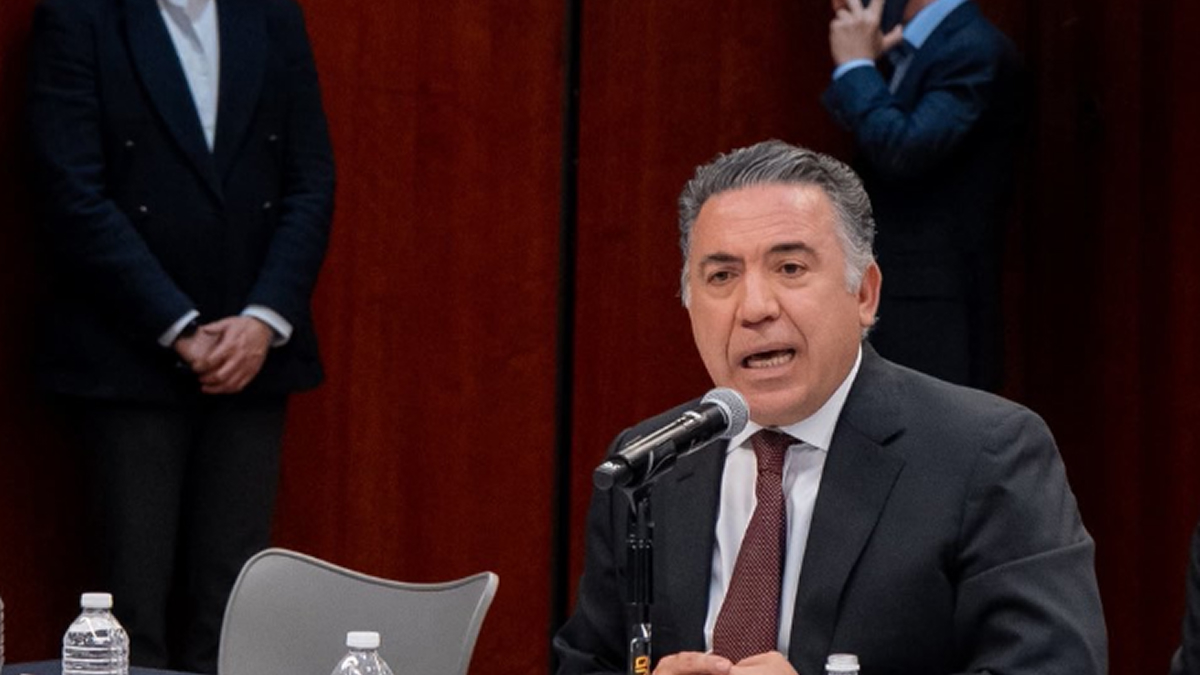 Enrique Inzunza y su perverso juego de escondidillas para ganar tiempo