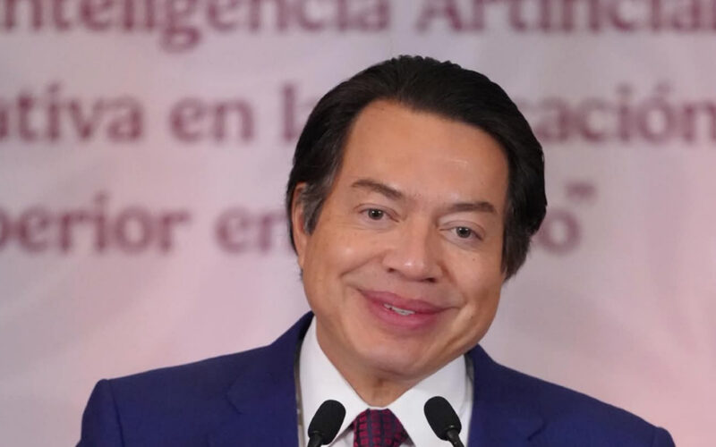 Mario Delgado, cómo hundirse en el servicio público de la 4T; le enmiendan la plana