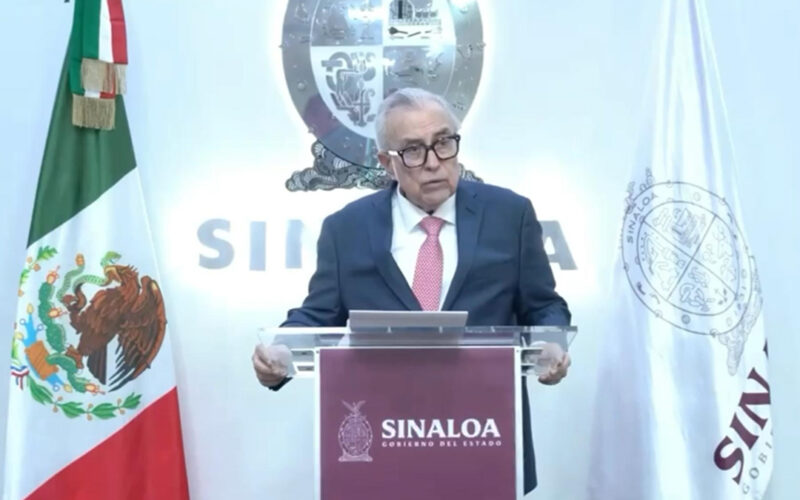Rubén Rocha Moya pide licencia temporal a la gubernatura