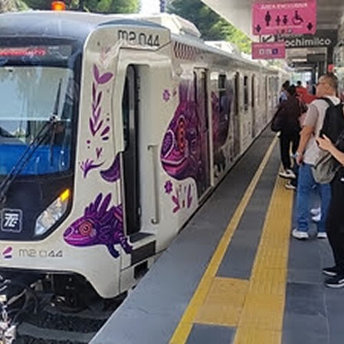 Vehículos ferroviarios chinos modernizan el transporte público en México