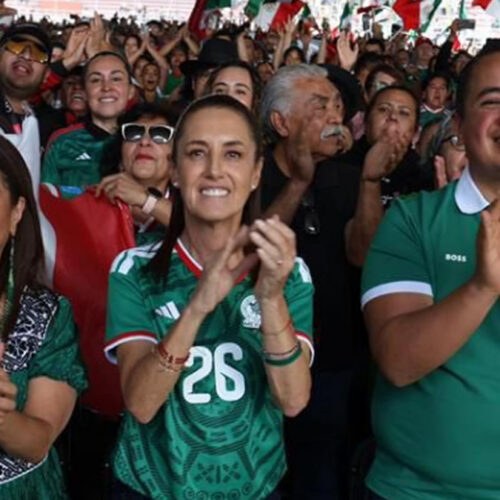 Sheinbaum le tuvo miedo a la rechifla en el Estadio; repartió regaños