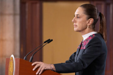 Alito Moreno le da clases de política exterior a Claudia Sheinbaum