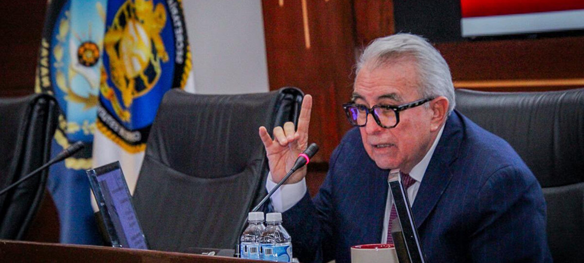 Viene Andy en segunda lista