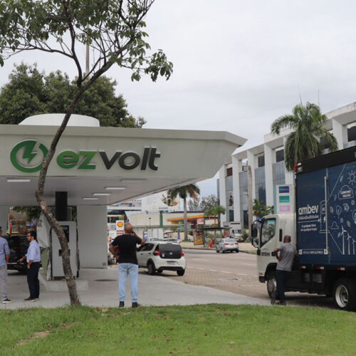 Inversión millonaria para recarga de vehículos eléctricos en Colombia