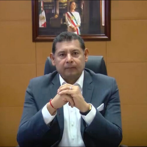 Empresario, el que disparaba contra autos en Puebla