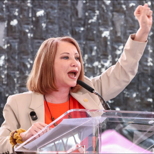 Laura Itzel Castillo ya se va; de la cartilla Moral a la de los Derechos de las Mujeres