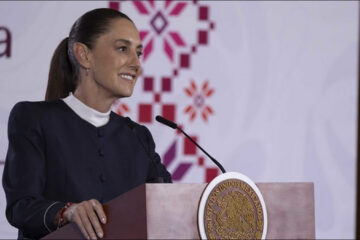 Morena y Palacio Nacional alistan candados y tapones contra oposición; Sheinbaum, en “baño masiosare”