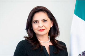 En fast-track y por consigna, Morena y rémoras aprueban renuncia de Mónica Soto