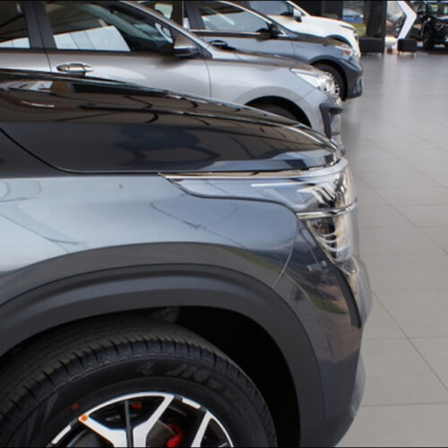 Bajan precios de automóviles