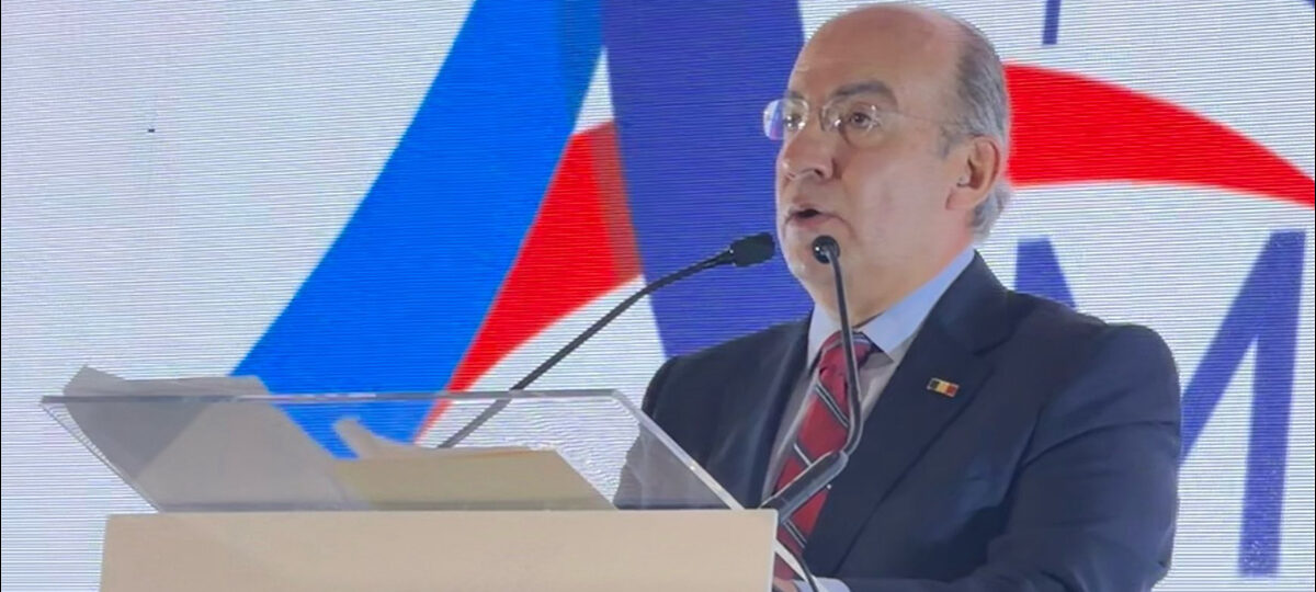 Felipe Calderón reaparece de cara a elecciones del 2027; Morena sí miente y traiciona