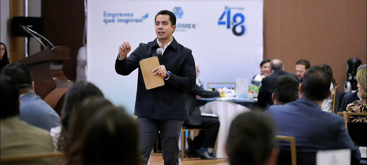Oposición ya tiene gallos a QRO., N. León, Chihuahua y Zacatecas