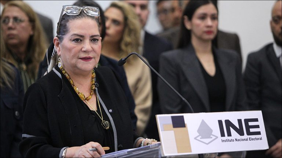 Contratos millonarios al Chofer del INE, cinismo puro